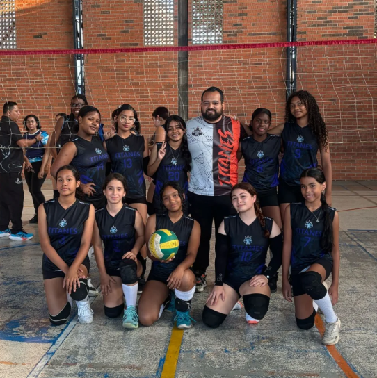 Participación en el Primer Torneo Sharks Cali – Categoría Infantil Femenina de Voleibol